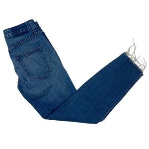 AMO Stixx Crop Jean in Bluebeam 24